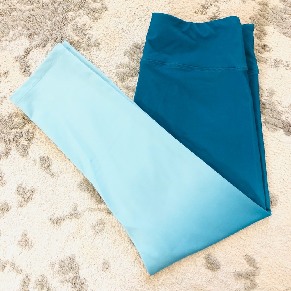 Forever 21 Blue Ombré Athletic Legging